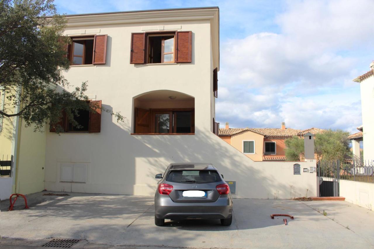 Casa A Due Passi Dal Mare Apartment อาร์บาตักซ์ ภายนอก รูปภาพ